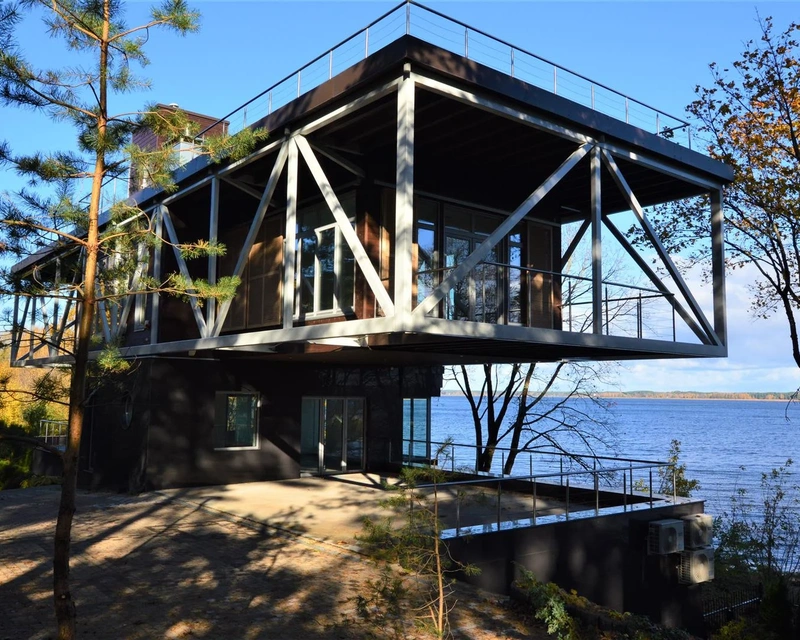 Māja Ķīšezera krastā