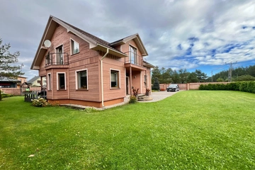 Ģimenes māja Garkalnē